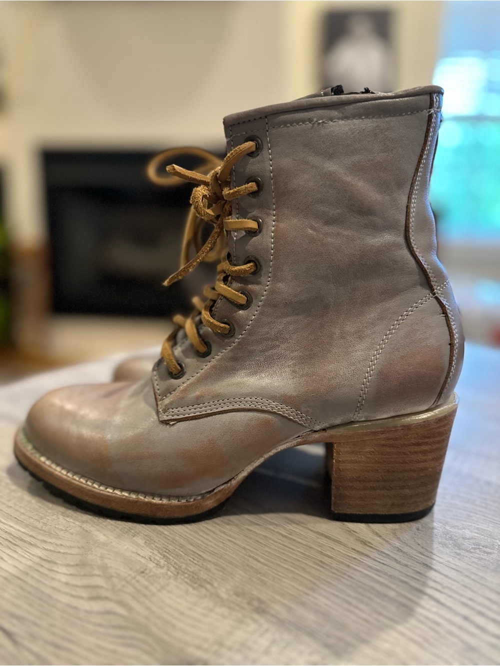 Freebird By Steven Cavalier Leather Lace-Up Ankle Boots Taupe/ Gravel Size 8 - Picture 2 of 7